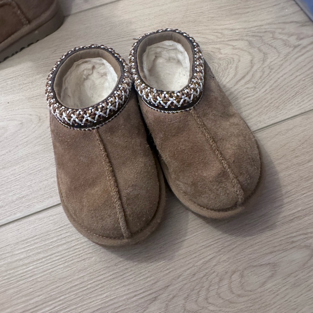 Ugg Tasman Toddler Like New